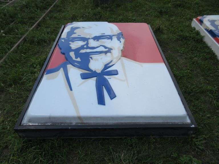 Col. Sanders Kentucky Fried Chicken Sign Albrecht Auction Service