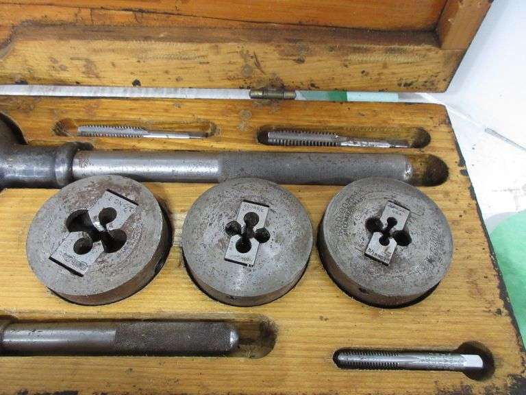Greenfield Tap and Die Set Albrecht Auction Service