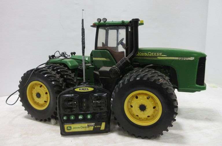 John Deere Remote Control Tractor with Remote Control, Battery, and