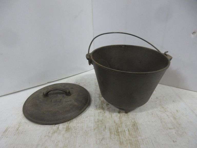Cast Iron Bean Pot Albrecht Auction Service
