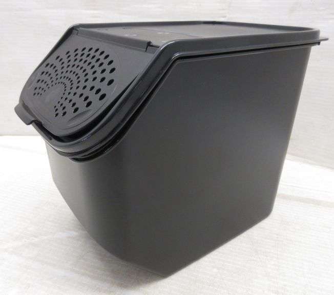 Tupperware Potato Bin Albrecht Auction Service