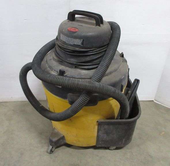 Shop Vac QSP Pro 18Gallon Vacuum with Attachments Albrecht Auction