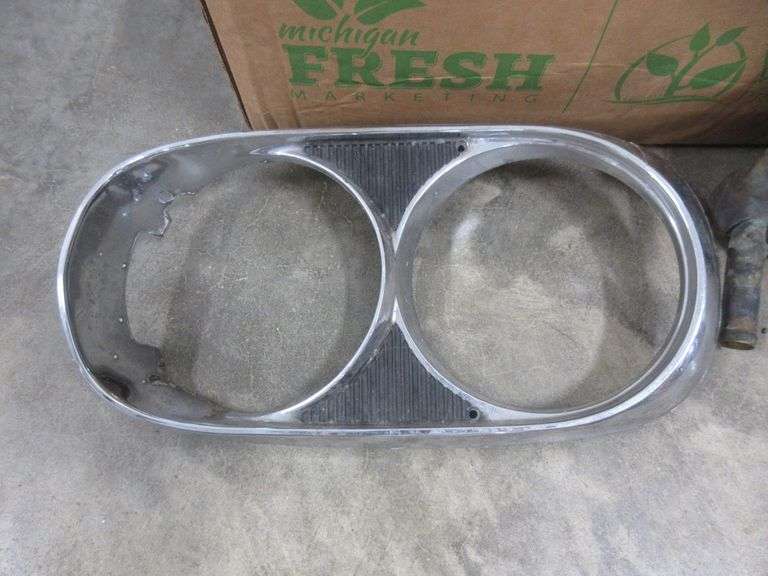 Misc. Parts for Old GTO 1968, Headlights Bezels, Wiring, Small Trim