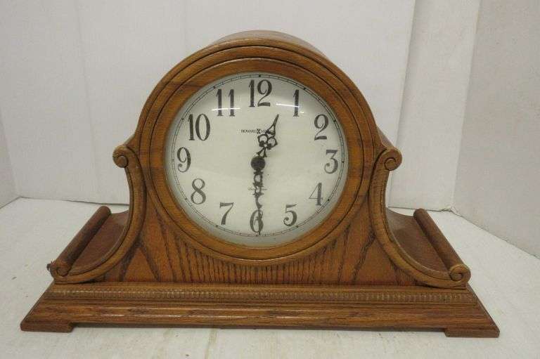 Howard Miller Battery Operated Mantel Clock with Chimes, Wood Grain
