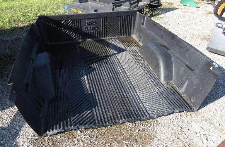 6 1/2' Plastic Bedliner, Came Off Chevy Silverado, for 6 1/2' Pickup