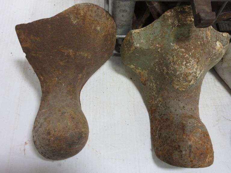 (16) Antique Cast Iron Bathtub Legs Albrecht Auction Service