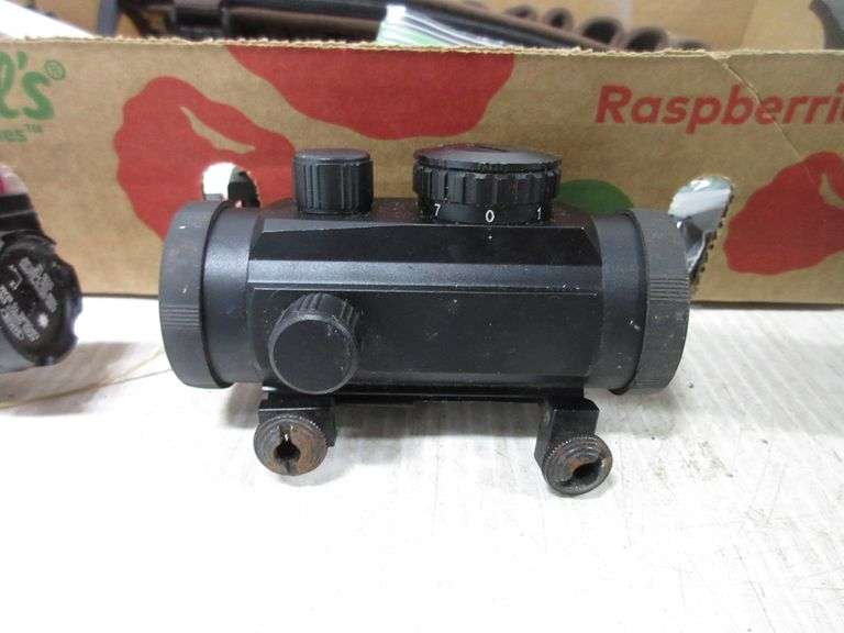 Laser sight Sports Afield gun rail attachments, 8x21 binoculars, red