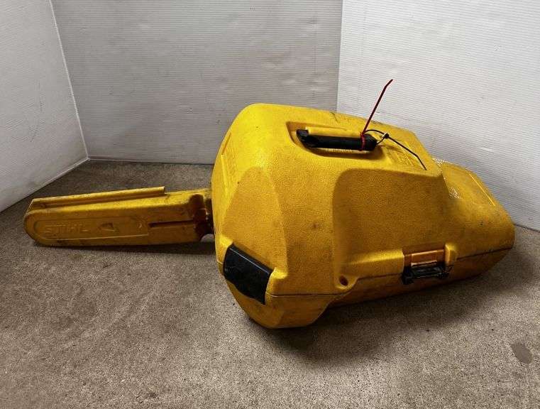 Stihl saw case with (2) saw chains Albrecht Auction Service