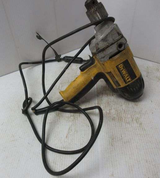 DeWALT DW130 mixing drill, works Albrecht Auction Service