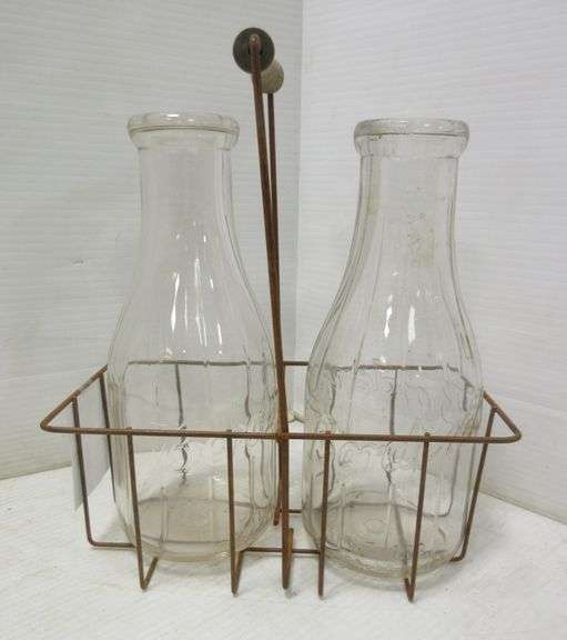 Small wire career with (2) older Bordens quart size milk bottles, has