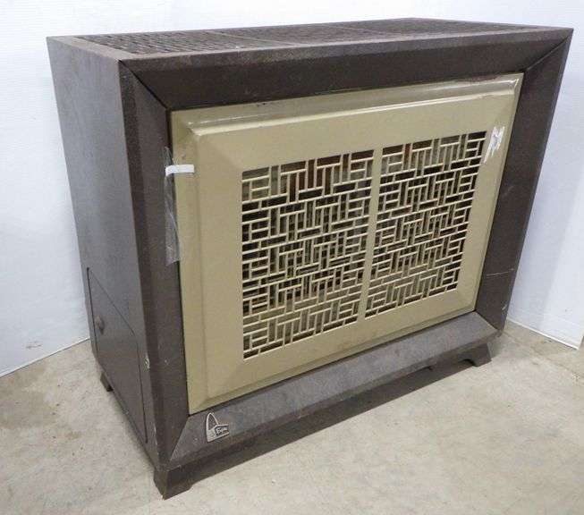 Empire propane heater, 34"W x 20"D x 28"H, has wear Albrecht Auction