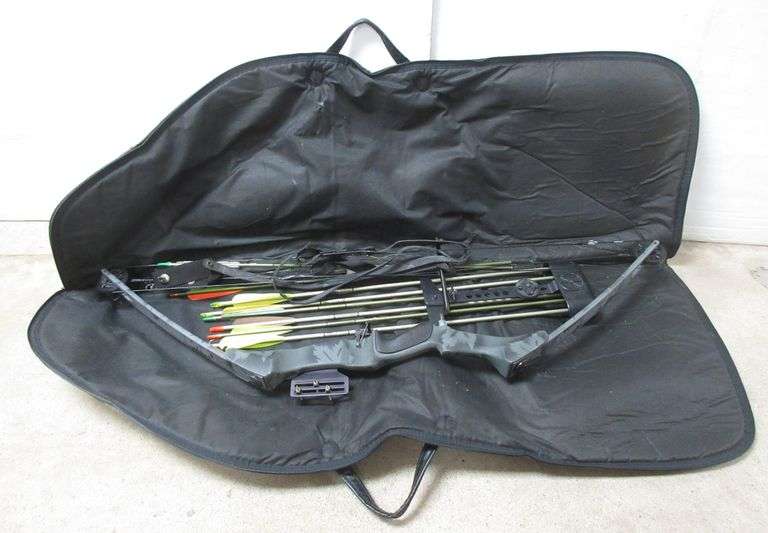 Browning compound bow with sights, attached quiver, Realtree carrying