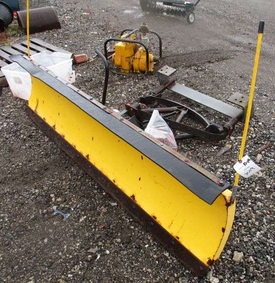 Snowbear plow, 82"W, used on a 2002 GMC 2500 HD, bracket can be modified to fit other trucks