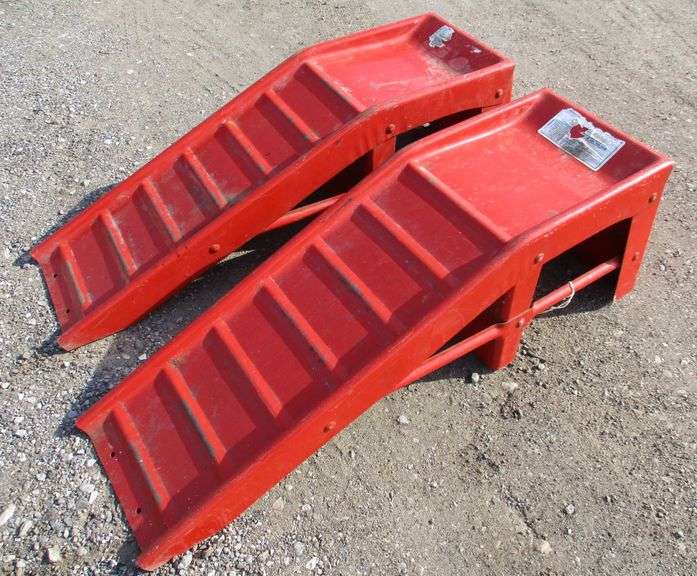 (2) Super heavy duty car ramps with extra bracing, 36
