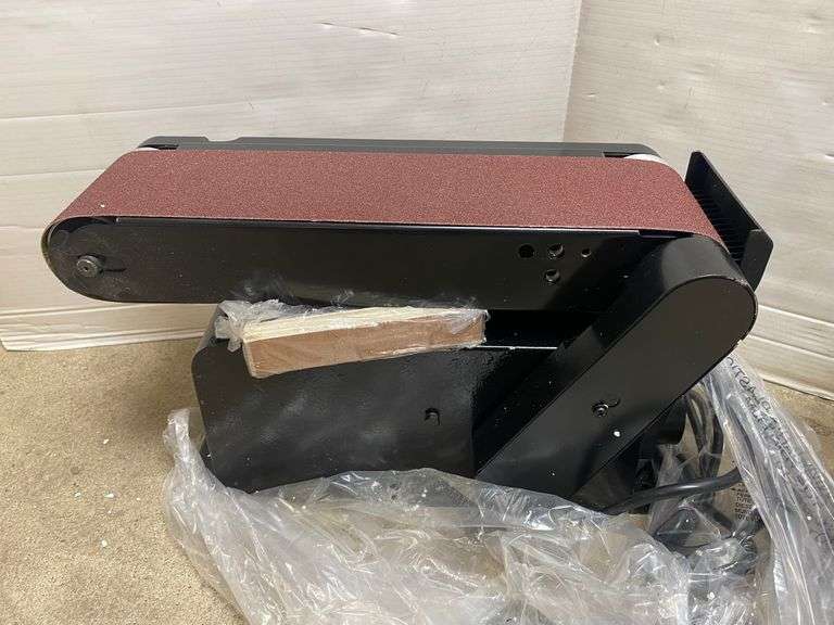 WEN disc sander, model 6502T, 6" disc, 4" x 36" belt, NIB Albrecht Auction Service