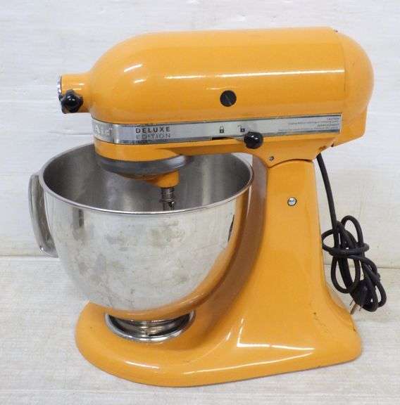 KitchenAid Mixer, Deluxe Edition, retro orange, 13"H, excellent