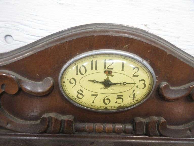Roos Cedar Chest with clock and legs, 45"W x 19"D x 38"H, has wear Albrecht Auction Service