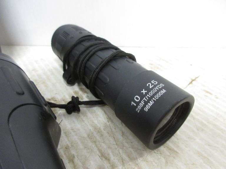 Pair of Jason Graphite 234R 7x25 binoculars with case, 376' at 1000