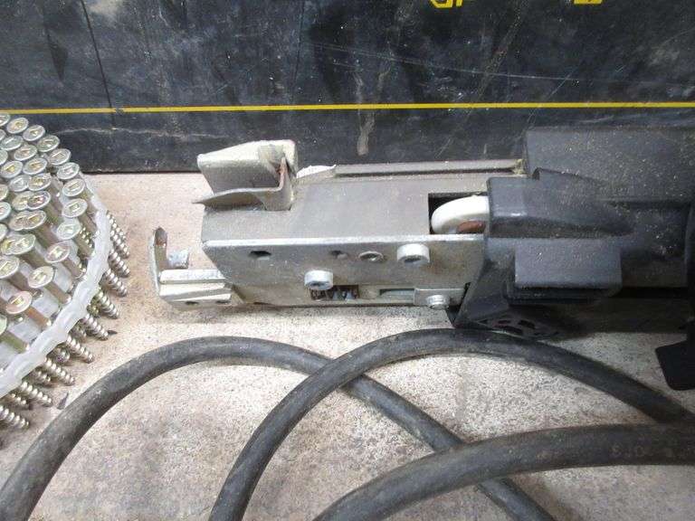 Stanley Bostitch quick driver Albrecht Auction Service