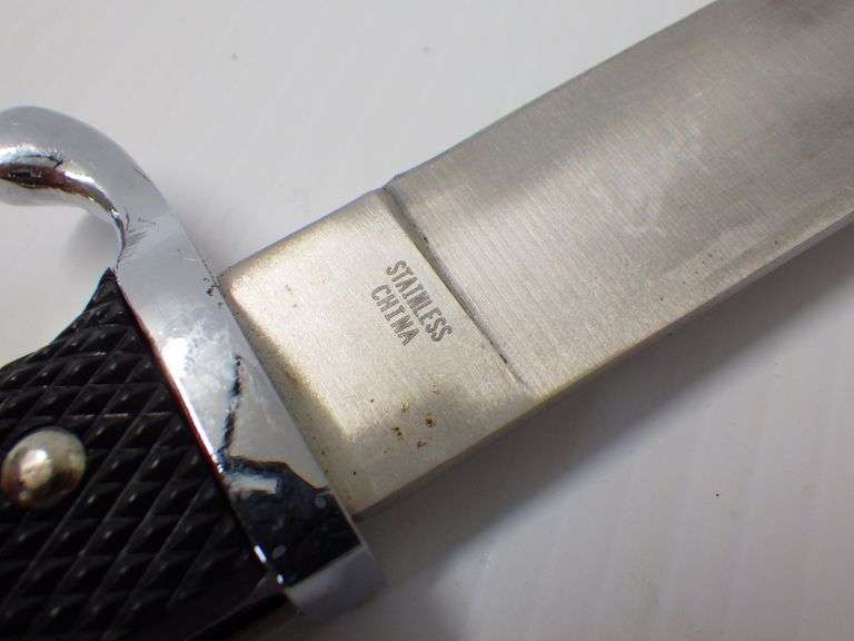 replica-wwi-german-bayonet-and-sheath-marked-blut-und-ehre-meaning