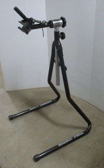 wrench force repair stand