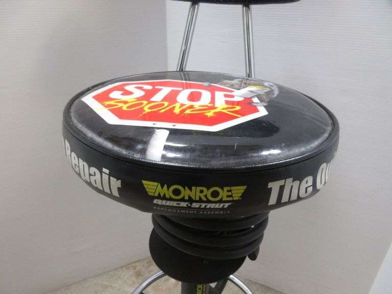 Monroe shock swivel stool, 14"W, excellent Albrecht Auction Service