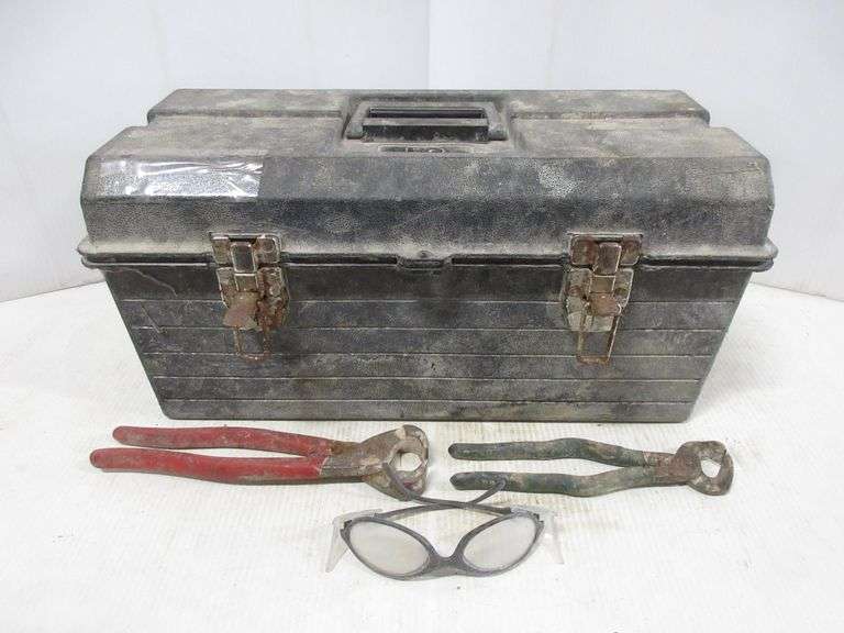 Toolbox with various Mason tools, 19"W x 9"D x 9"H, fair Albrecht