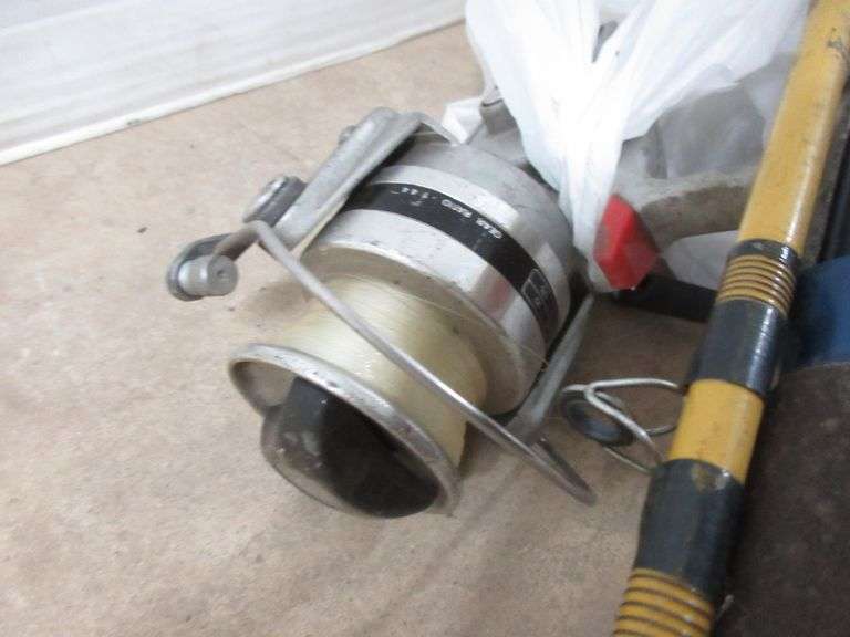 Pier fishing rod and reel, Eagle Claw rod, and Daiwa reel, used, as is Albrecht Auction Service