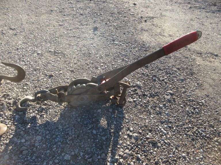 (2) Chain and cable comealongs Albrecht Auction Service