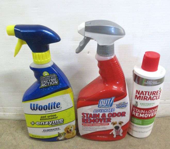 (5) Jugs of pet odor and stain eliminator productos, includes; 2 Bubba