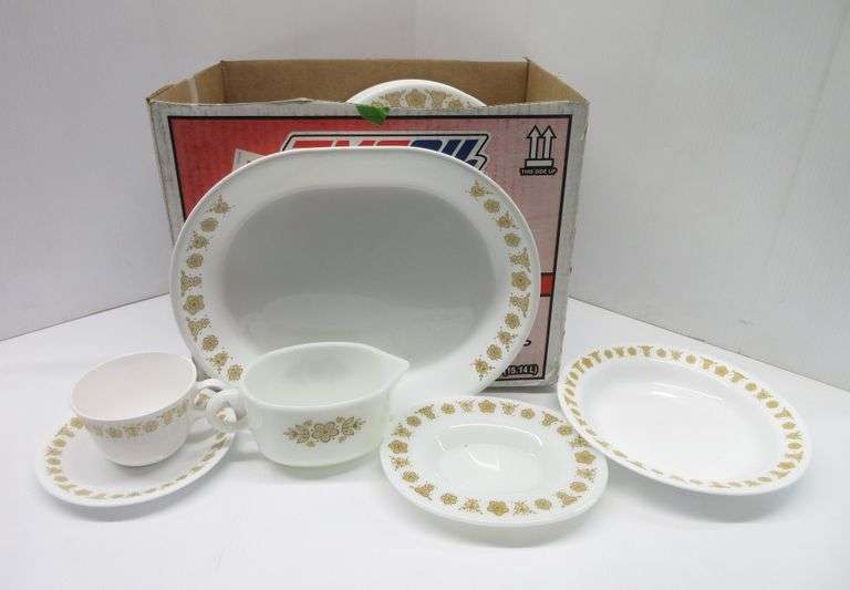 (48) Corelle dishes, set for eight Albrecht Auction Service