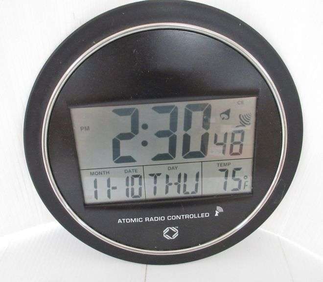 Atomic radio controlled clock with month, day, and temperature, 10 1/4