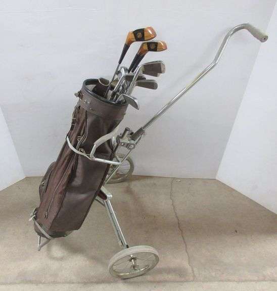 Set of (12) Jack Nicklaus golf clubs, all Golden Bear except the no. 2