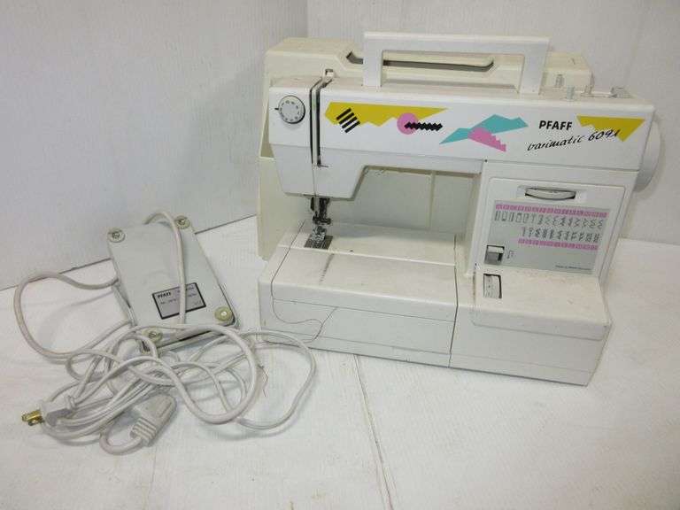 PFAFF Varimatic 6091 Sewing Machine, tested, runs well, has cover and