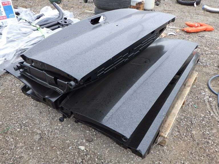 (6) Dodge Ram tailgates, fits 20092018 Ram 1500, 2500, and 3500