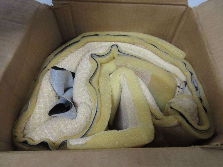 Contour fit seat cover for racing seats, black vinyl, 2snap