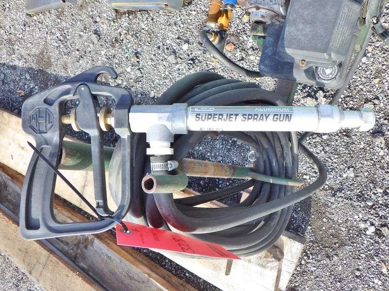 55Gallon sprayer/fertilizer with new pump and tires, Super Jet spray