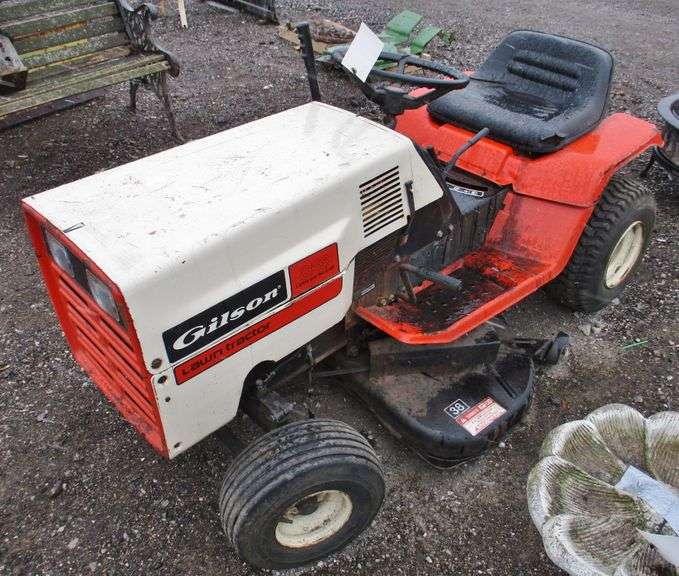 Gilson lawn tractor, model 52113C, serial: 6296E1, 38