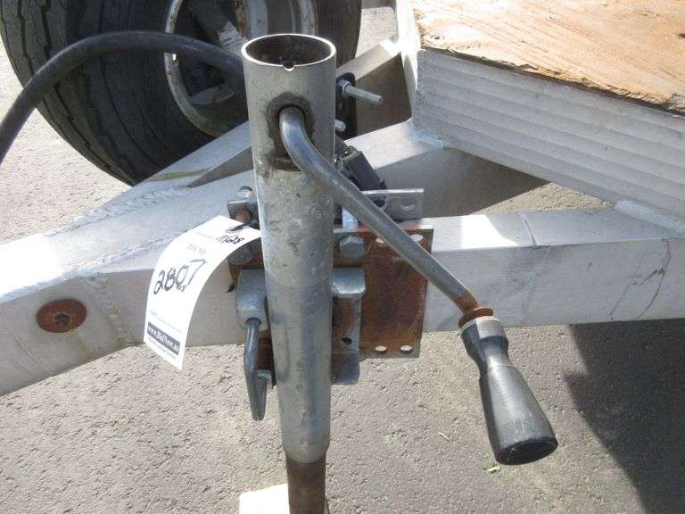 Triton Elite aluminum 4place snowmobile/ATV/Toy trailer, 8'W x 18 1/2