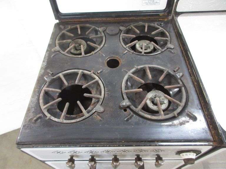 Vintage 1930s gas stove, Prosperity model B35002 from SearsRoebuck