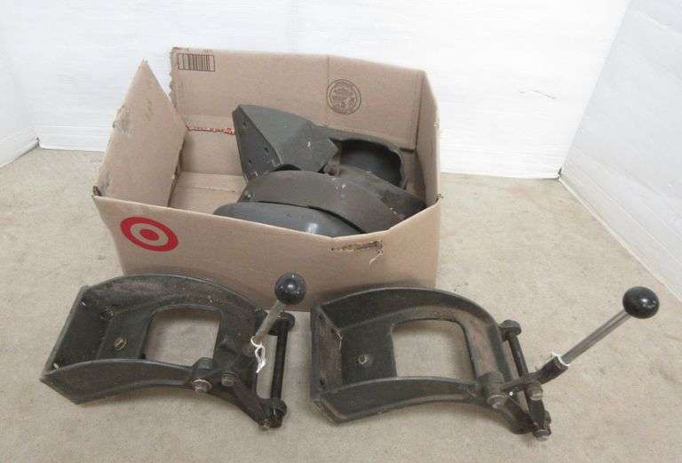 Various Atlas 10" lathe parts Albrecht Auction Service