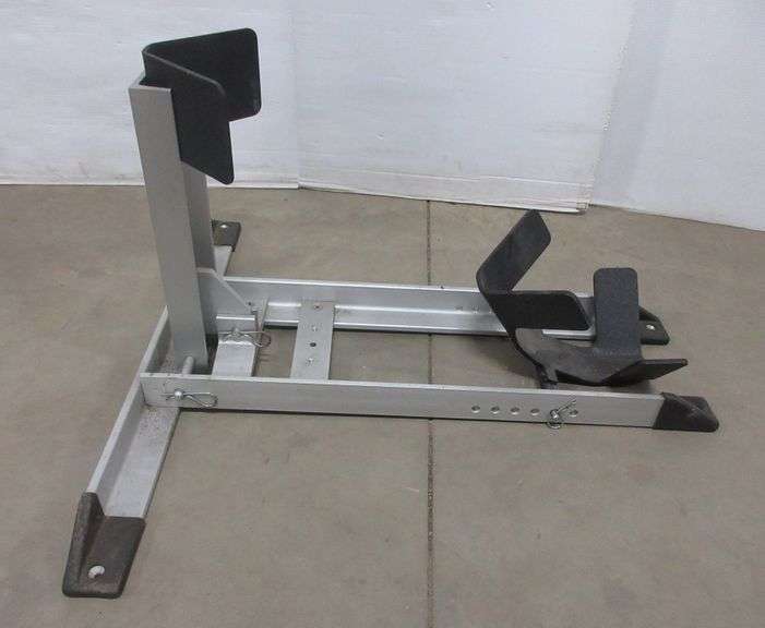 HarleyDavidson motorcycle wheel chock, aluminum Albrecht Auction Service