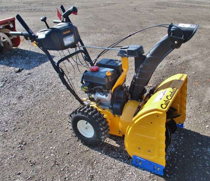 Cub Cadet snow blower with electric start, forward and reverse easy