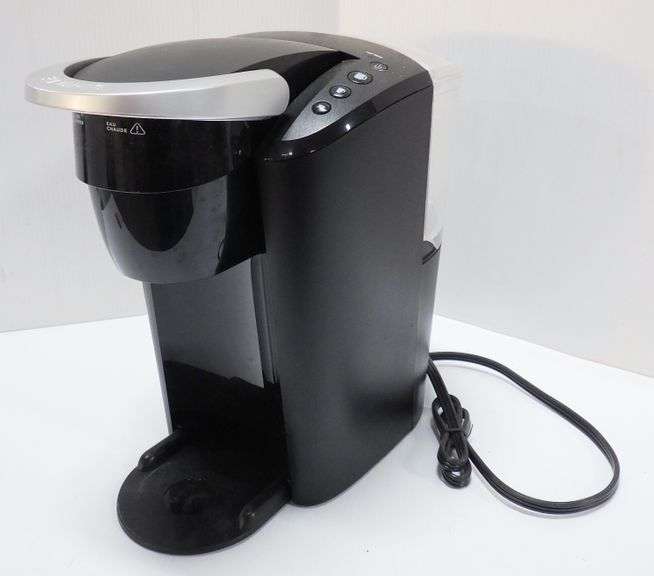 Keurig coffee maker, used, dusty from storage Albrecht Auction Service