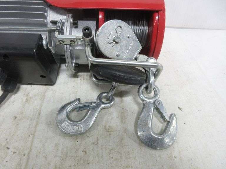 Electric deer winch Albrecht Auction Service