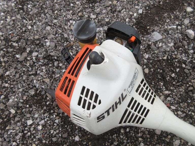 Stihl FS45 trimmer, pulls free but won