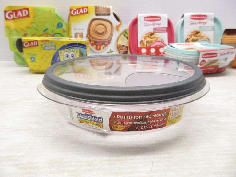 Assortment of Rubbermaid takealongs containers, Glad containers, Ziploc