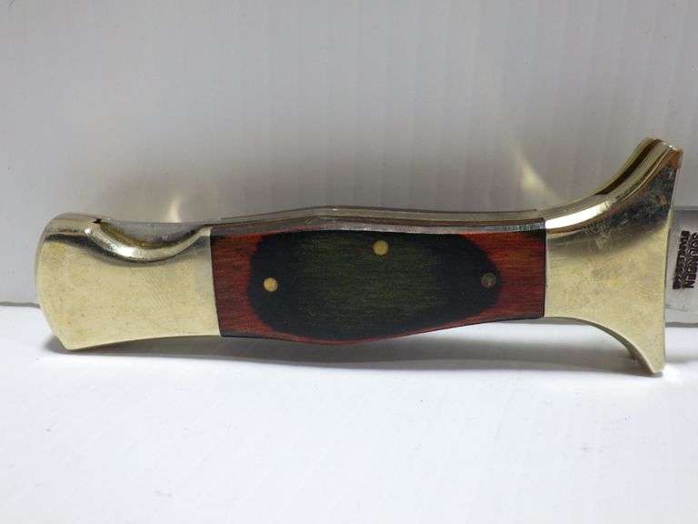 New, Bear hunter pocket knife, 3" blade, 7"L overall Albrecht Auction