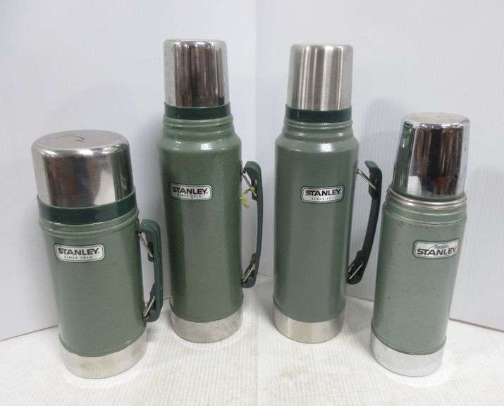(4) Old Stanley thermoses, nice, used Albrecht Auction Service