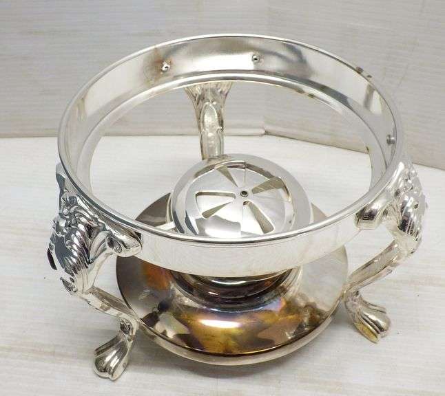 International Silver Co. silverplated chafing dish with sterno can